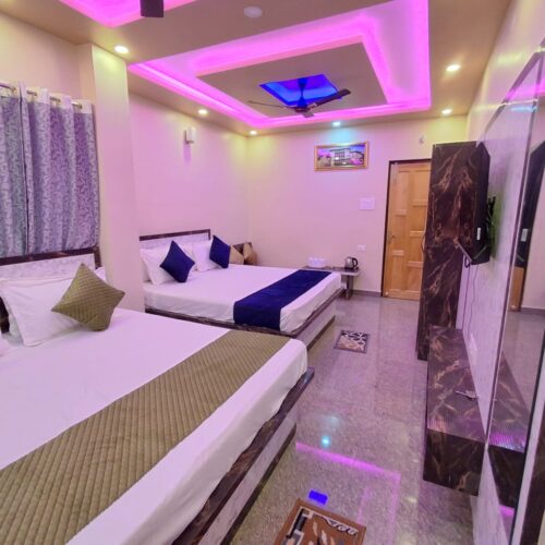 Standard Six Bed Room